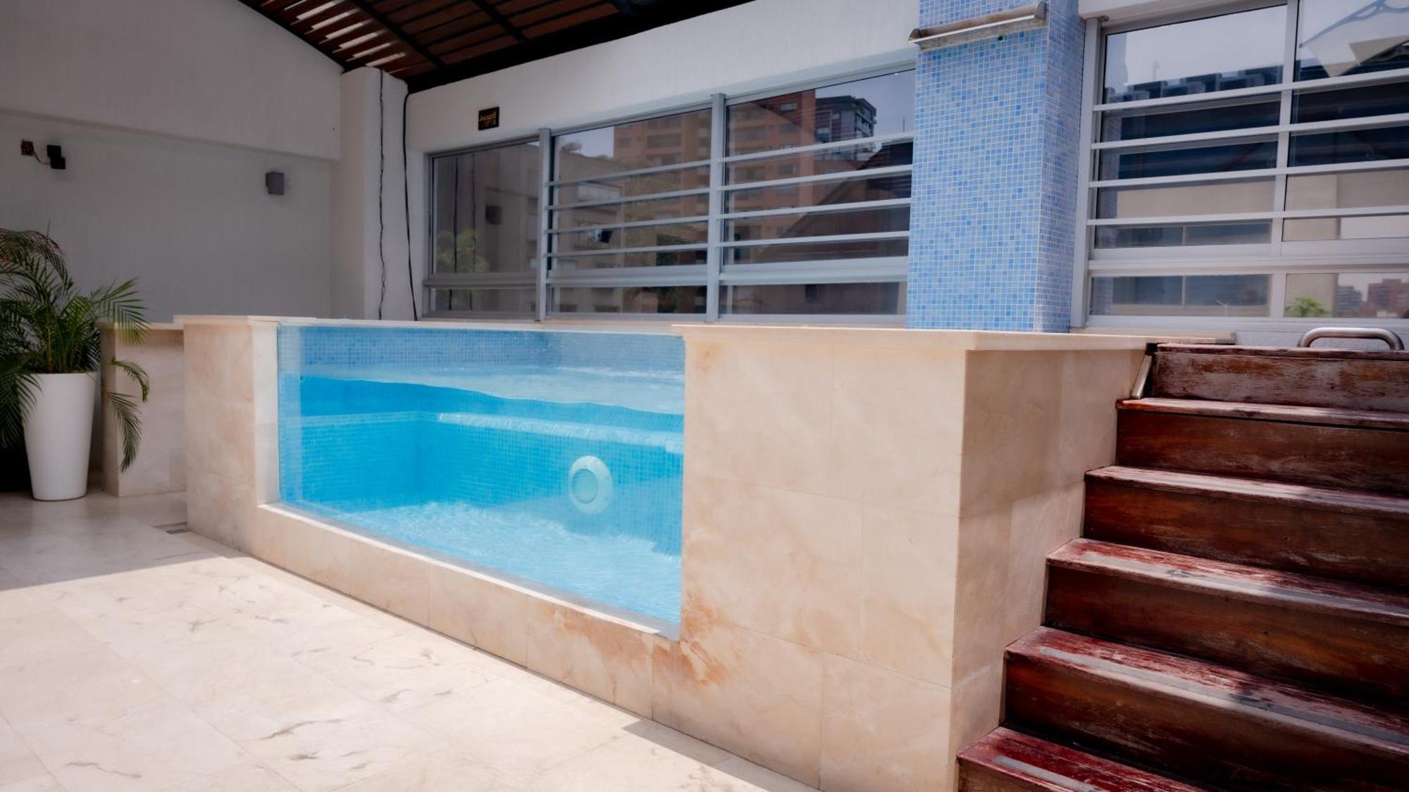 Hotel Madeiro Medellín Dış mekan fotoğraf