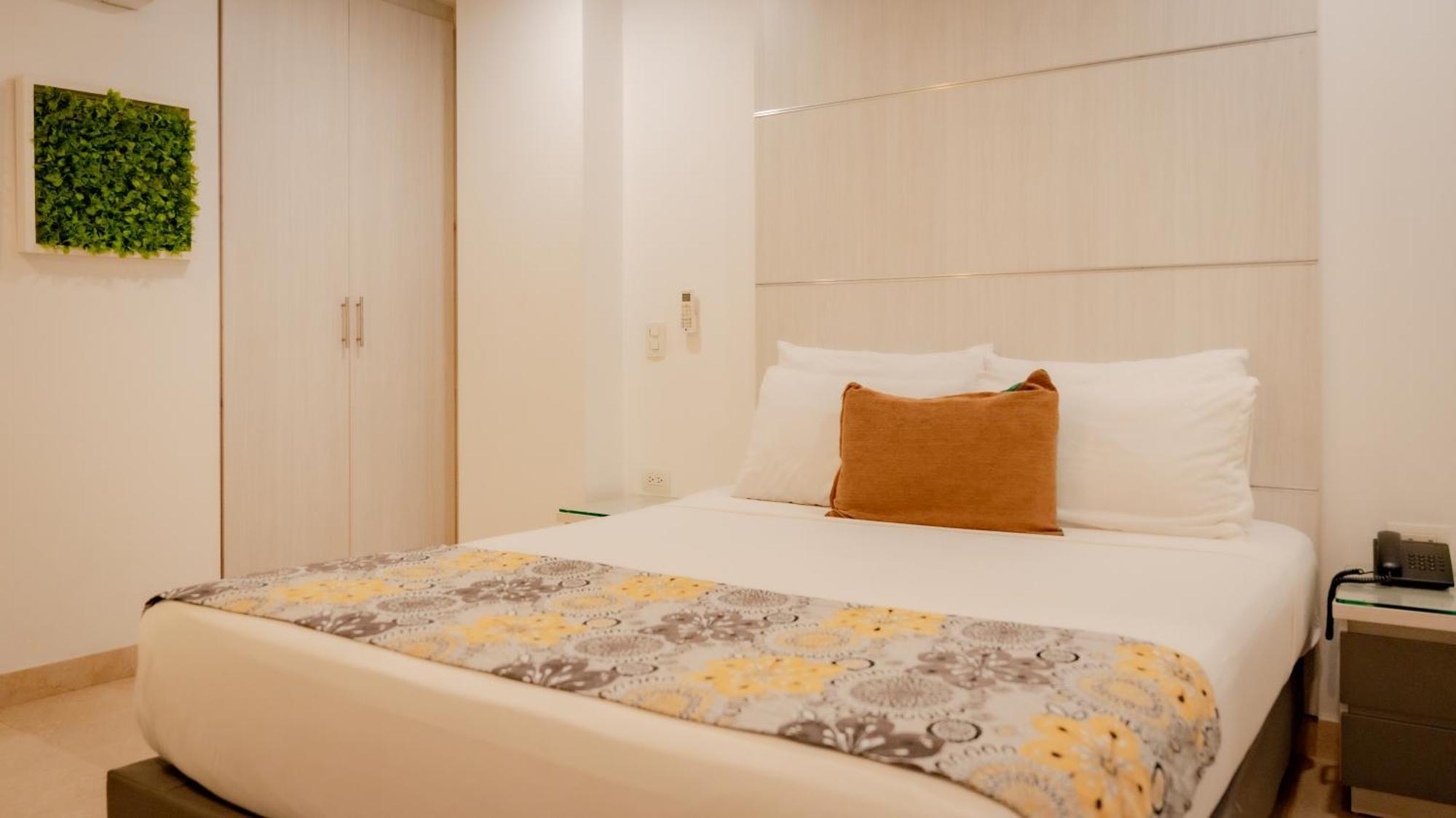 Hotel Madeiro Medellín Dış mekan fotoğraf