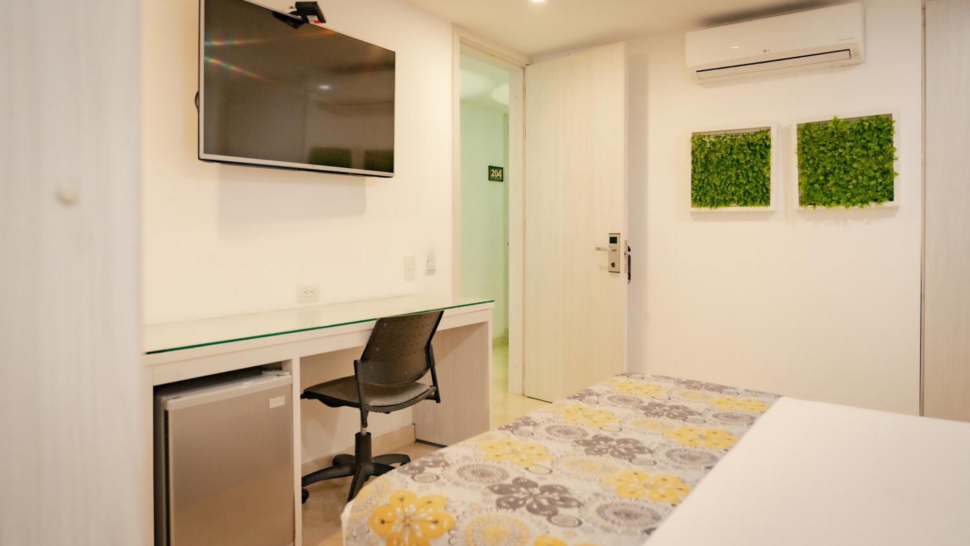 Hotel Madeiro Medellín Dış mekan fotoğraf