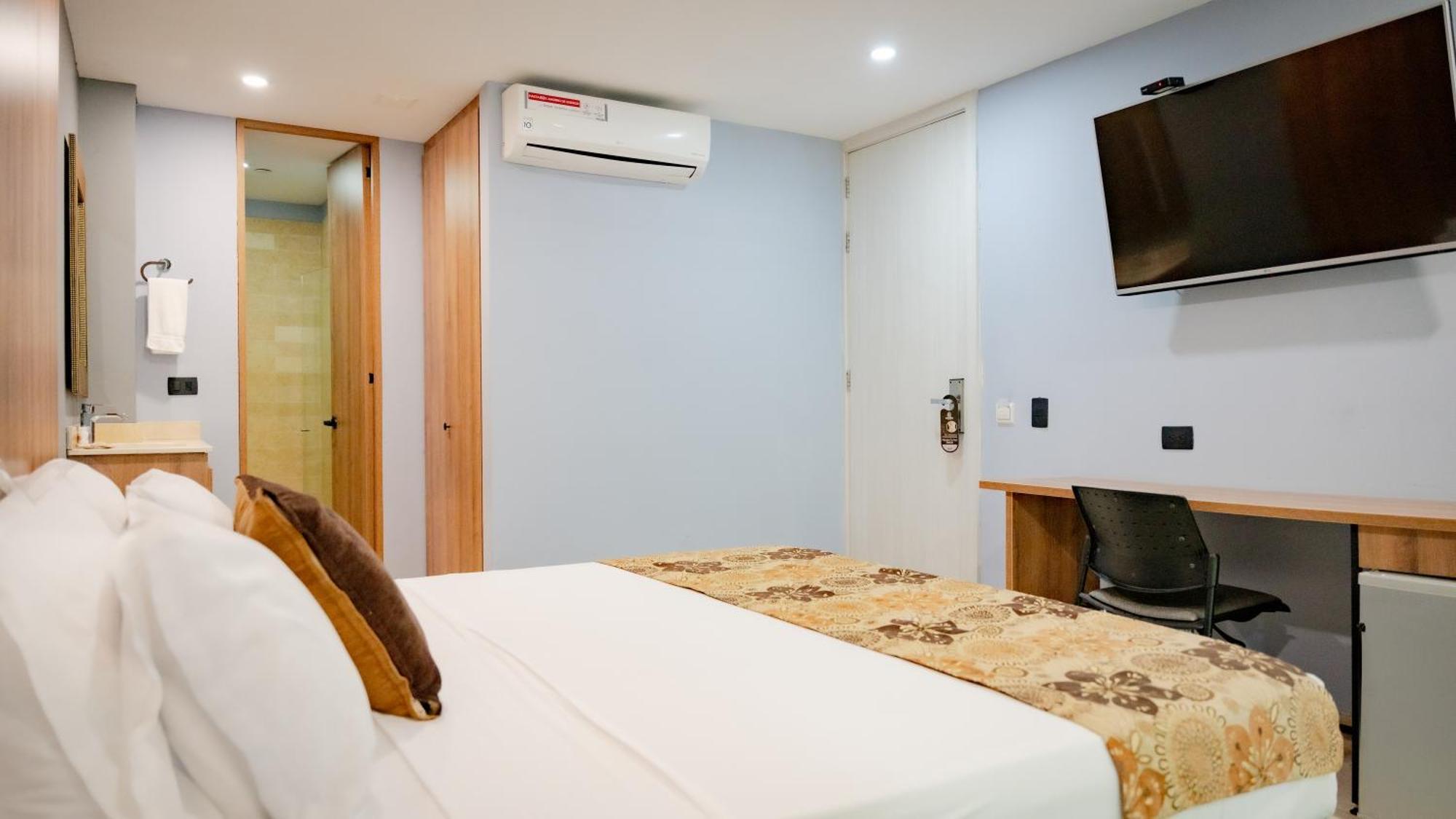 Hotel Madeiro Medellín Dış mekan fotoğraf