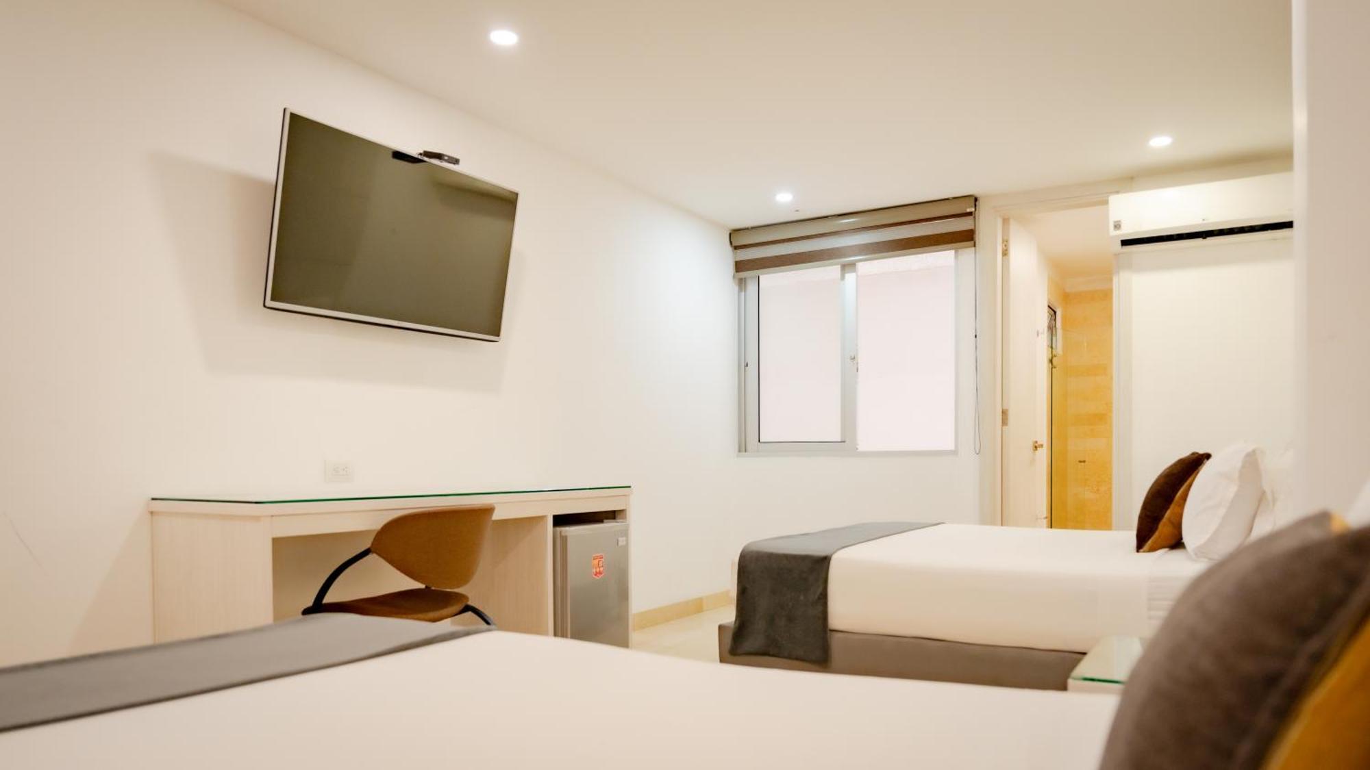 Hotel Madeiro Medellín Dış mekan fotoğraf