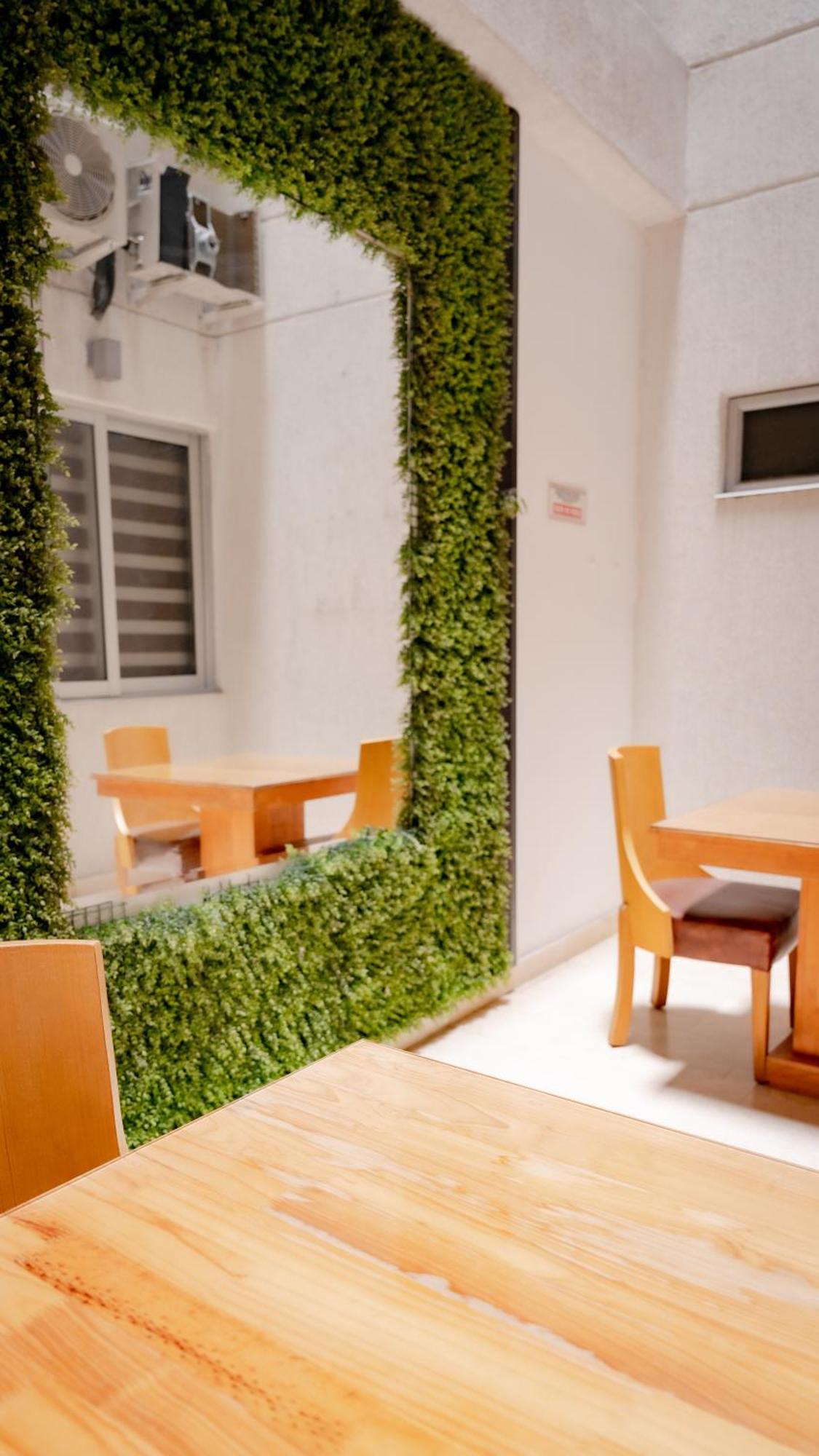 Hotel Madeiro Medellín Dış mekan fotoğraf