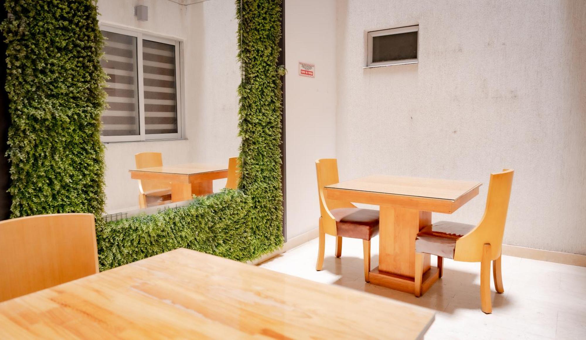 Hotel Madeiro Medellín Dış mekan fotoğraf